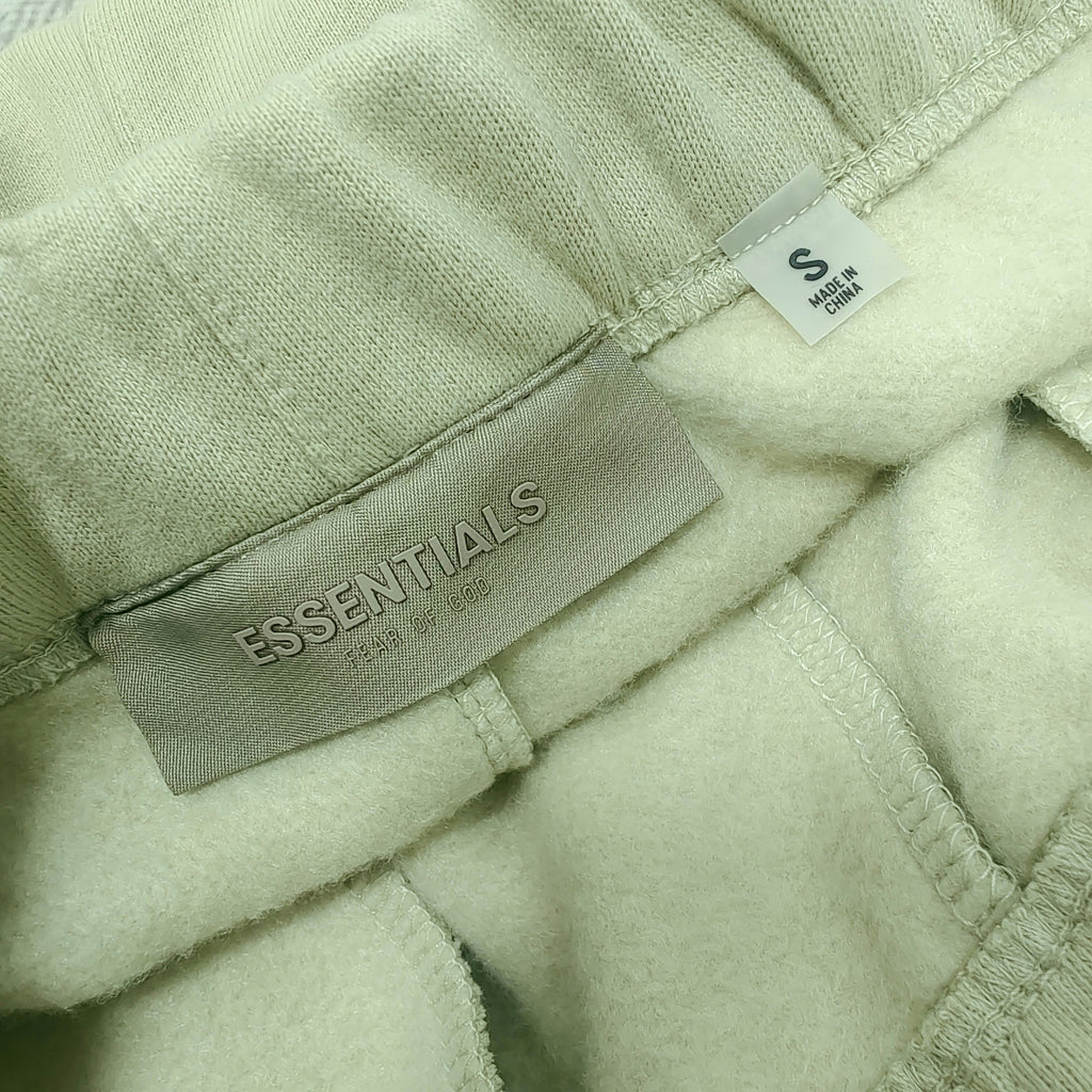Fear of God ESSENTIALS Relaxed Sweat Shorts